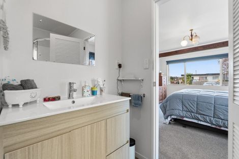 Photo of property in 7 Pandora Place, Welcome Bay, Tauranga, 3112