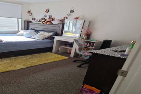 Photo of property in 196 Porchester Road, Takanini, 2112