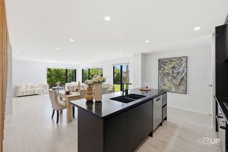 Photo of property in 111d Woodglen Road, Glen Eden, Auckland, 0602