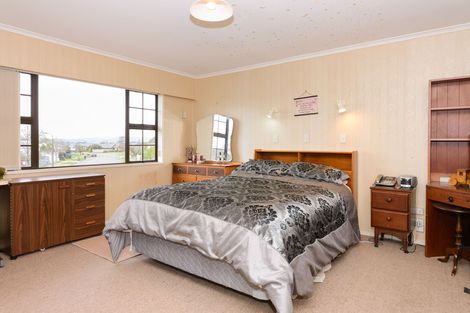 Photo of property in 14 Peter Hall Drive, Kelvin Grove, Palmerston North, 4414