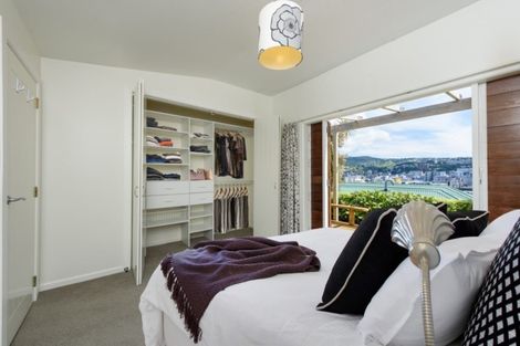 Photo of property in 2 Earls Terrace, Mount Victoria, Wellington, 6011