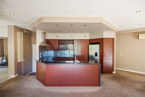 Photo of property in 5 The Oaks, Awapuni, Palmerston North, 4412