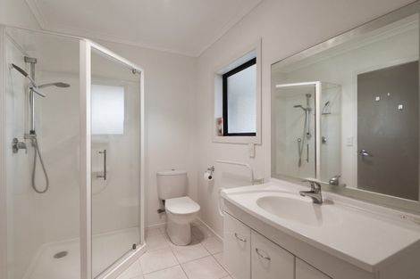 Photo of property in 14/64 Kawaha Point Road, Kawaha Point, Rotorua, 3010