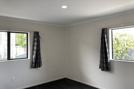 Photo of property in 99a Bolton Street, Blockhouse Bay, Auckland, 0600