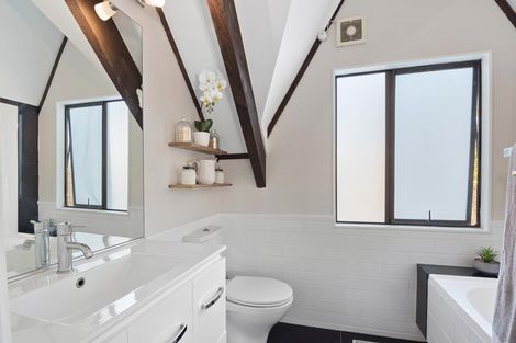 Photo of property in 17 Harcourt Place, Wakefield, 7025