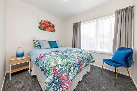 Photo of property in 24 President Avenue, Papakura, 2110