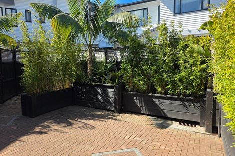 Photo of property in 11/2 Armoy Drive, East Tamaki, Auckland, 2016