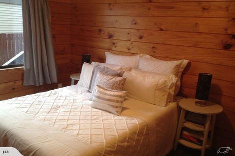 Photo of property in 1/202 Te Atatu Road, Te Atatu South, Auckland, 0610