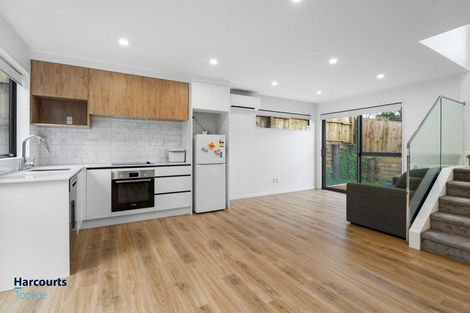 Photo of property in 26f Sheridan Drive, New Lynn, Auckland, 0600