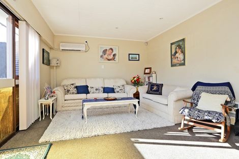 Photo of property in 6/512 Heretaunga Street East, Hastings, 4122