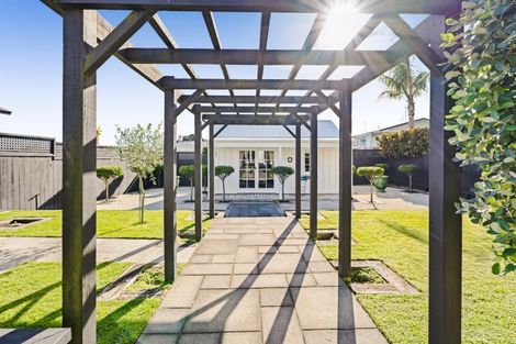 Photo of property in 89 Pendarves Street, New Plymouth, 4310