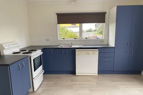 Photo of property in 932a Whangaparaoa Road, Manly, Whangaparaoa, 0930