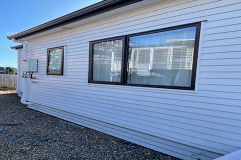 Photo of property in 43 Renata Crescent, Te Atatu Peninsula, Auckland, 0610