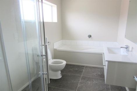 Photo of property in 7 Belize Grove, Grenada Village, Wellington, 6037