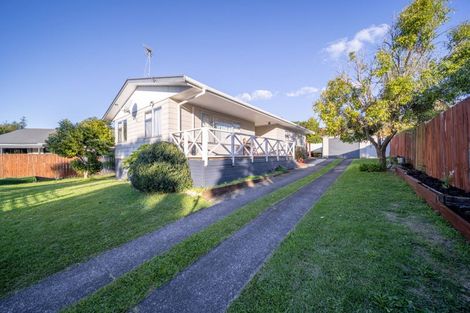 Photo of property in 29 Matipo Crescent, Pukete, Hamilton, 3200