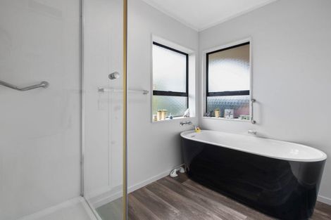 Photo of property in 36 North Road, Clevedon, Papakura, 2582
