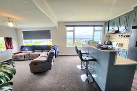 Photo of property in 19 Avon Street, South Hill, Oamaru, 9400