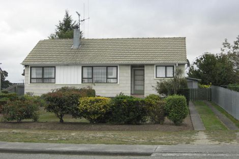 Photo of property in 35 Whitcombe Street, Temuka, 7920