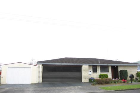 Photo of property in 1a Turakina Street, Merrilands, New Plymouth, 4312