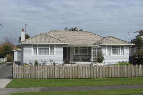 Photo of property in 11 Read Street, Levin, 5510