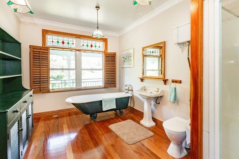 Photo of property in 801 Main North Road, Bay View, Napier, 4182
