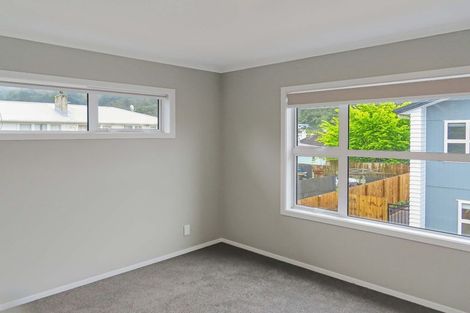 Photo of property in 4 Delaney Drive, Stokes Valley, Lower Hutt, 5019