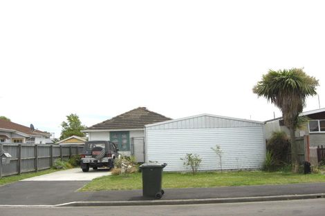 Photo of property in 16 Hart Street, Woolston, Christchurch, 8023