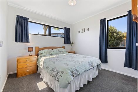 Photo of property in 37 Cullimore Street, Pukete, Hamilton, 3200