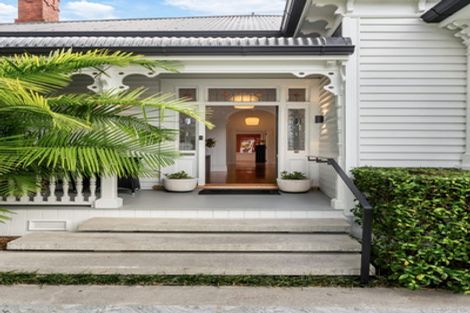 Photo of property in 215 Jervois Road, Herne Bay, Auckland, 1011