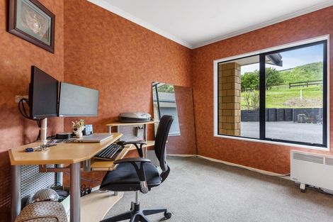 Photo of property in 577 Redoubt Road, Flat Bush, Auckland, 2019