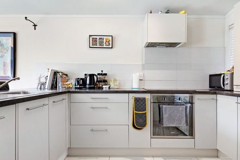 Photo of property in 3/5 Camden Road, Sandringham, Auckland, 1025