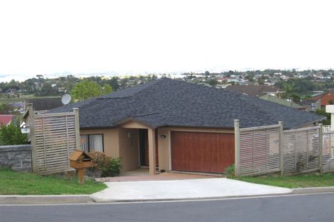 Photo of property in 12 Graceview Way, West Harbour, Auckland, 0618