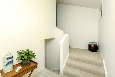 Photo of property in 1a Cannon Street, Westown, New Plymouth, 4310