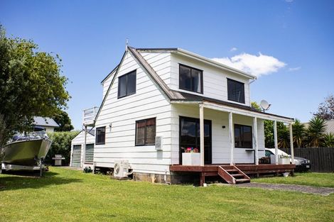 Photo of property in 12 Norfolk Place, Tairua, 3508