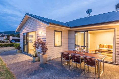 Photo of property in 51 Hillcrest Road, Raumati Beach, Paraparaumu, 5032