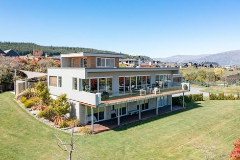 Photo of property in 27 Ridgecrest, Wanaka, 9305