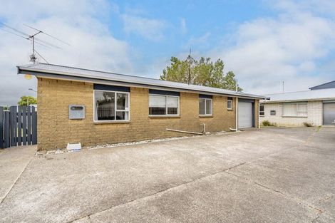 Photo of property in 2/51 Douglas Street, Grasmere, Invercargill, 9810