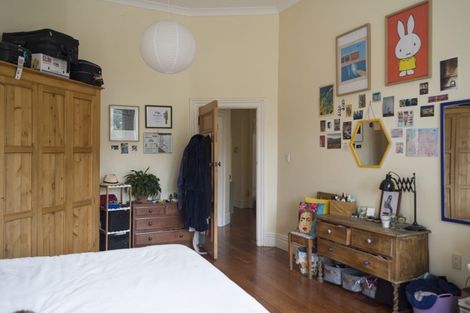 Photo of property in 176 Derwent Street, Island Bay, Wellington, 6023