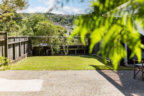 Photo of property in 28 Black Rock Road, Newlands, Wellington, 6037