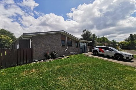 Photo of property in 108e Colwill Road, Massey, Auckland, 0614