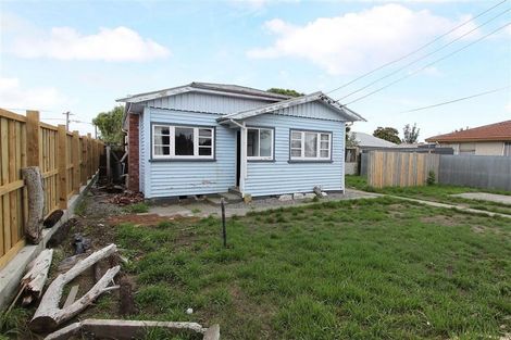 Photo of property in 154 Bowhill Road, New Brighton, Christchurch, 8083