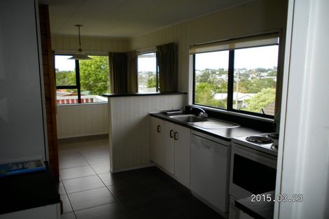 Photo of property in 12 Ian Sage Avenue, Torbay, Auckland, 0630