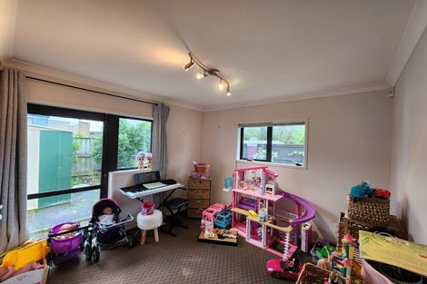Photo of property in 5 Goble Road, Clarks Beach, Pukekohe, 2679