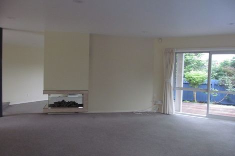 Photo of property in 1a Sandown Road, Rothesay Bay, Auckland, 0630