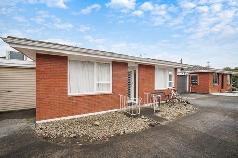 Photo of property in 2/8 Akehurst Avenue, New Lynn, Auckland, 0600