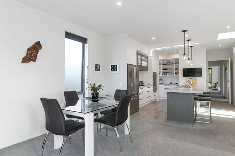 Photo of property in 2 Montecillo Lane, Mornington, Dunedin, 9011