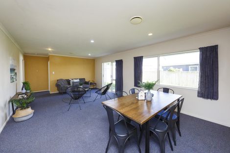Photo of property in 23b Dorset Crescent, Hokowhitu, Palmerston North, 4410