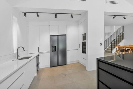 Photo of property in 8 St Elmo Rise, Shamrock Park, Auckland, 2016