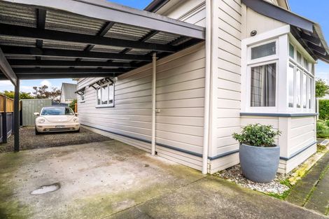 Photo of property in 11 Carow Street, Palmerston North, 4410
