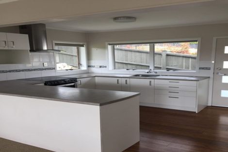 Photo of property in 1/30 Acacia Road, Torbay, Auckland, 0632